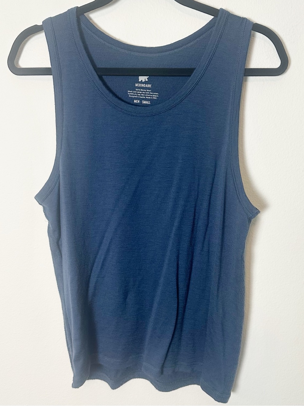 Woolly Men's Merinoaire 100% Merino Wool Tank Top Navy Blue Small